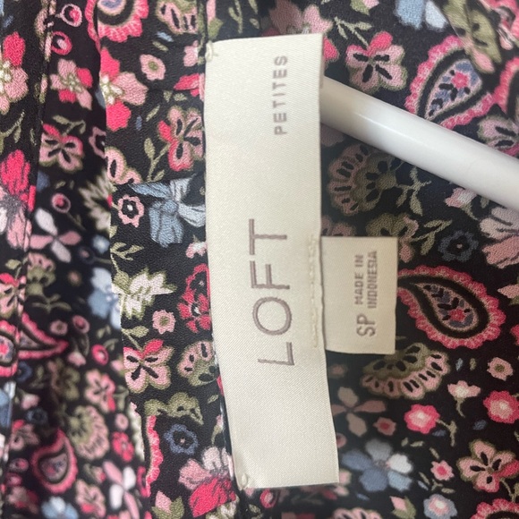 Blouse Long Sleeve By Loft - Picture 7 of 7